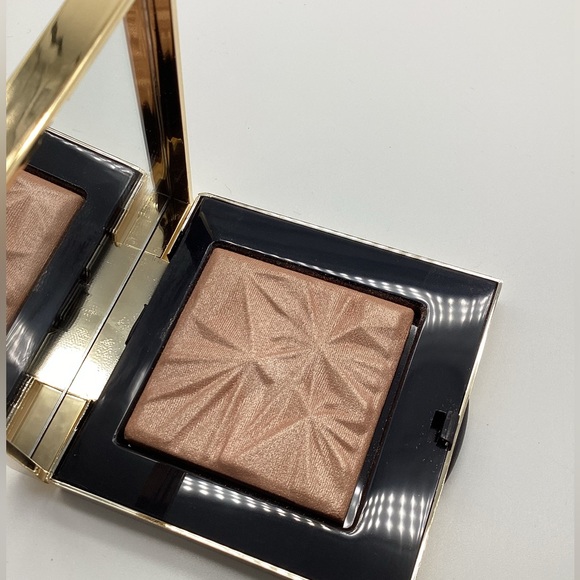 Bobbi Brown Luxe Illuminating Powder in Golden Hour - Didn’t Come w/ Box - BNWOB - Picture 6 of 16